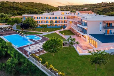 Paradise Resort, Greece